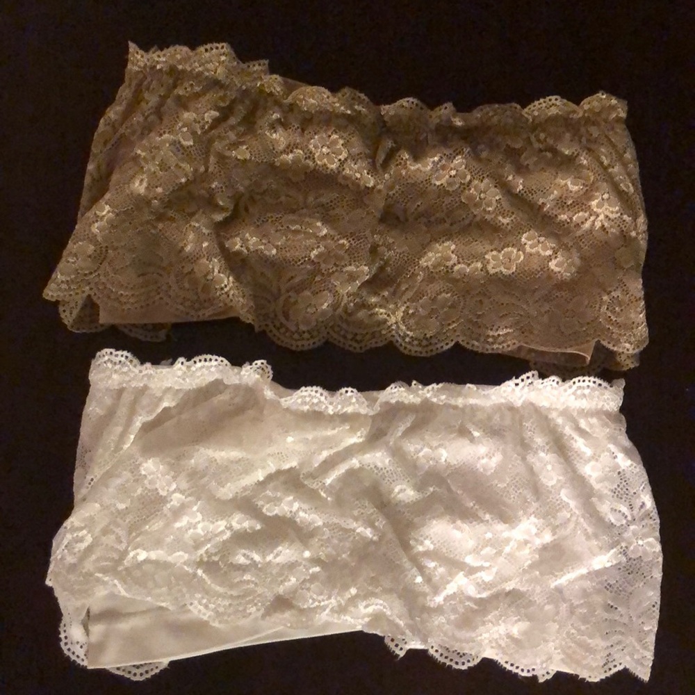 Set of lace strapless bandeaus